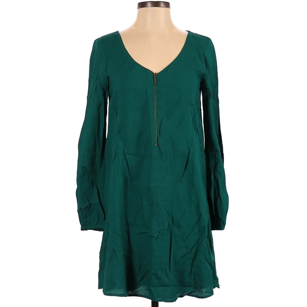 LAST CHANCE—Flowy green Zara dress
